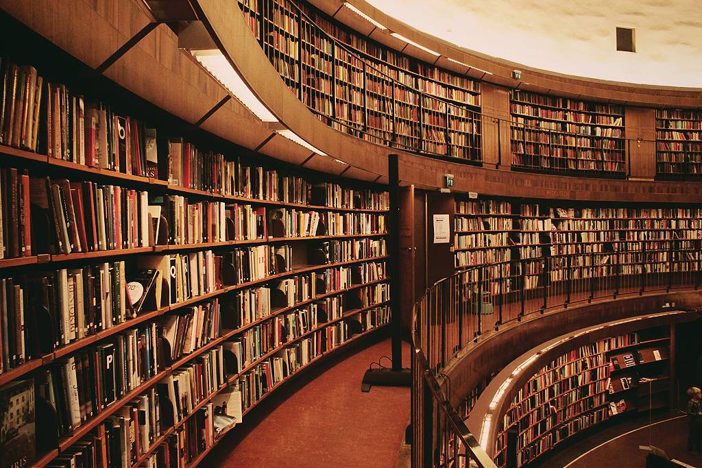 stockholm-public-library-interior-2.jpg